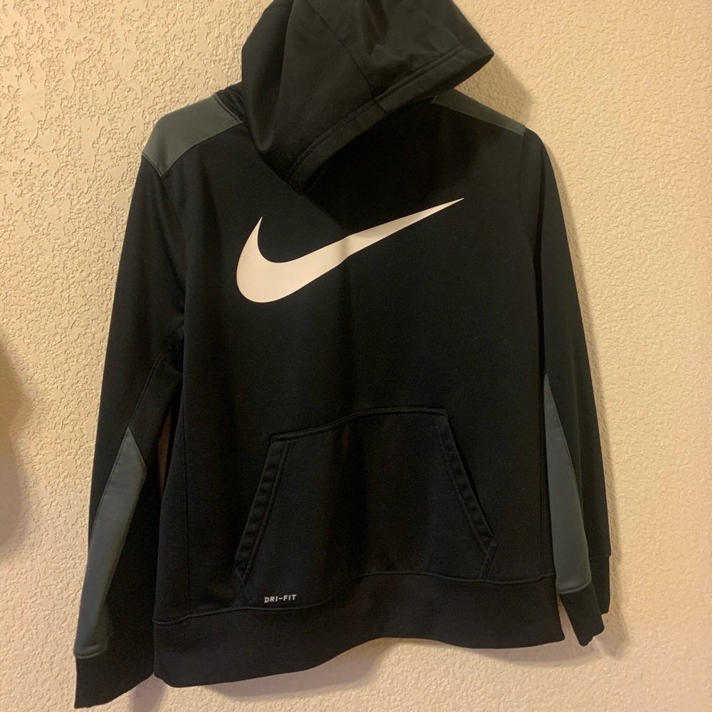 Nike hoodie youth xl